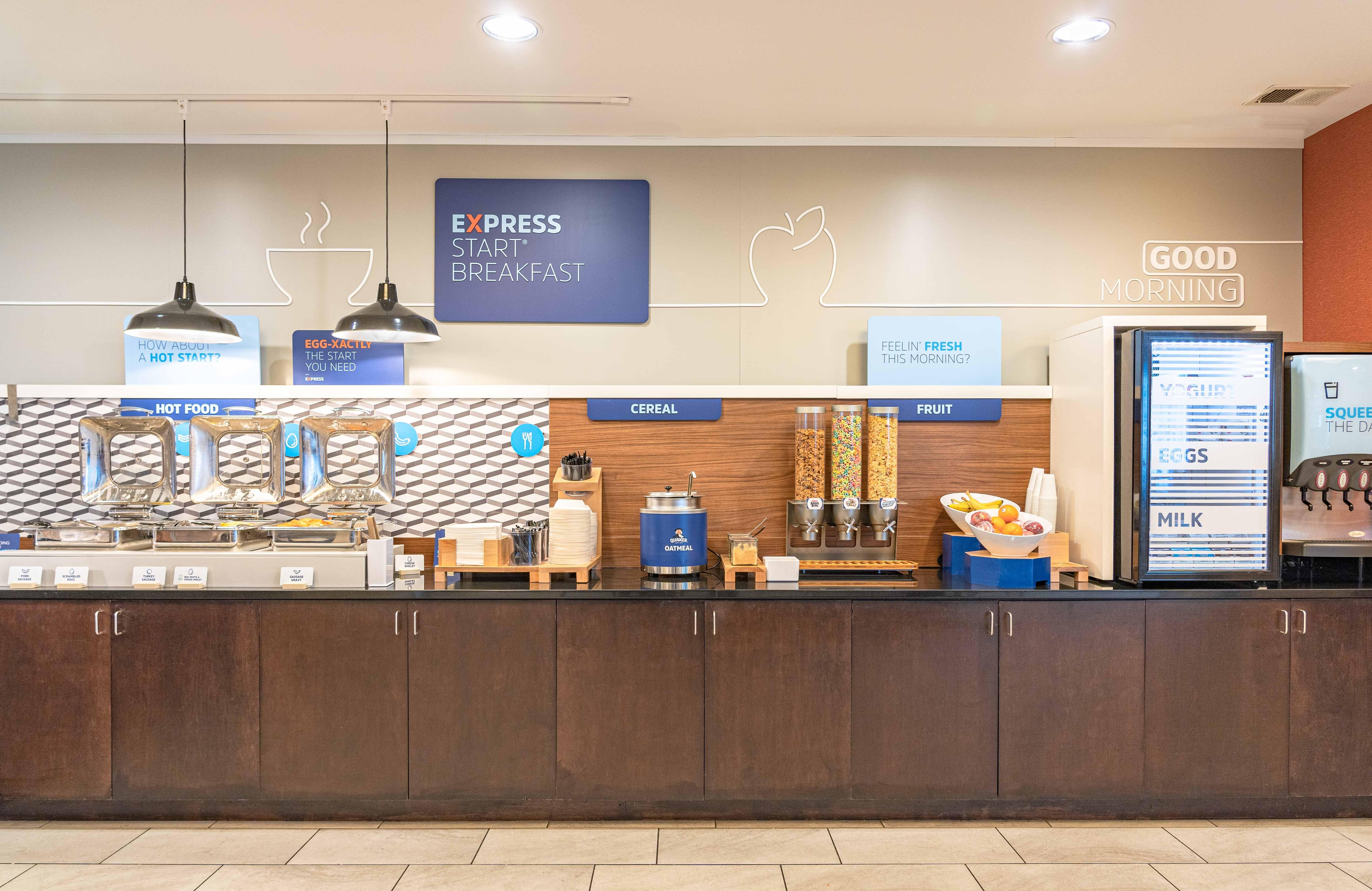 Holiday Inn Express & Suites Columbus - Easton Area By Ihg Gahanna Kültér fotó